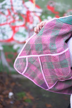 Načíst obrázek do prohlížeče Galerie, Bunda Kantha Short
