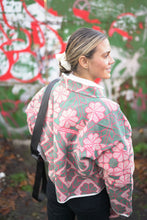 Načíst obrázek do prohlížeče Galerie, Bunda Kantha Short
