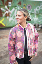 Načíst obrázek do prohlížeče Galerie, Bunda Kantha Short
