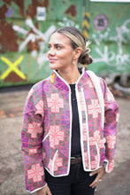 Načíst obrázek do prohlížeče Galerie, Bunda Kantha Short
