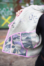 Načíst obrázek do prohlížeče Galerie, Bunda Kantha Short
