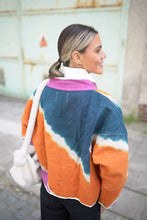 Lade das Bild in den Galerie-Viewer, Kurze Kantha-Jacke
