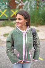 Načíst obrázek do prohlížeče Galerie, Bunda Kantha Short
