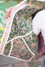 Načíst obrázek do prohlížeče Galerie, Bunda Kantha Short
