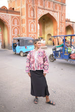 Načíst obrázek do prohlížeče Galerie, Bunda Kantha Short
