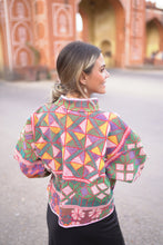 Načíst obrázek do prohlížeče Galerie, Bunda Kantha Short
