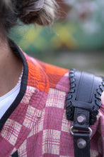 Lade das Bild in den Galerie-Viewer, Kurze Kantha-Jacke
