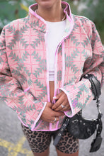 Lade das Bild in den Galerie-Viewer, Kurze Kantha-Jacke
