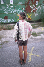Lade das Bild in den Galerie-Viewer, Kurze Kantha-Jacke
