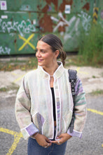 Načíst obrázek do prohlížeče Galerie, Bunda Kantha Short
