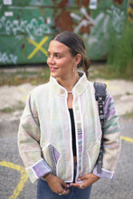 Načíst obrázek do prohlížeče Galerie, Bunda Kantha Short
