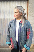 Načíst obrázek do prohlížeče Galerie, Bunda Kantha Short
