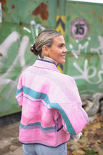 Lade das Bild in den Galerie-Viewer, Kurze Kantha-Jacke
