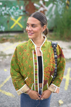 Načíst obrázek do prohlížeče Galerie, Bunda Kantha Short
