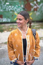 Načíst obrázek do prohlížeče Galerie, Bunda Kantha Short
