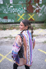 Lade das Bild in den Galerie-Viewer, Lange Kantha-Jacke
