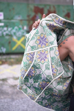Lade das Bild in den Galerie-Viewer, Lange Kantha-Jacke
