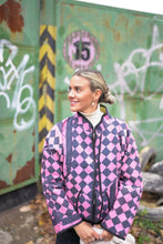 Načíst obrázek do prohlížeče Galerie, Bunda Kantha Short
