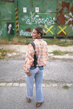 Načíst obrázek do prohlížeče Galerie, Bunda Kantha Short
