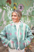 Načíst obrázek do prohlížeče Galerie, Bunda Kantha Short
