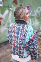 Načíst obrázek do prohlížeče Galerie, Bunda Kantha Short
