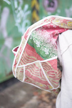 Načíst obrázek do prohlížeče Galerie, Bunda Kantha Short
