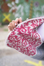 Načíst obrázek do prohlížeče Galerie, Vesta Kantha XS/M
