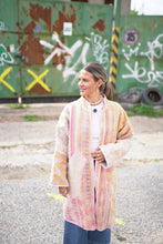 Načíst obrázek do prohlížeče Galerie, Bunda Kantha Coat
