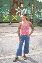 Lade das Bild in den Galerie-Viewer, Kantha Bae Weste
