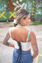 Lade das Bild in den Galerie-Viewer, Kantha Bae Weste
