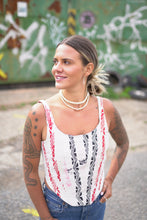 Lade das Bild in den Galerie-Viewer, Kantha Bae Weste
