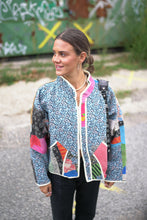 Načíst obrázek do prohlížeče Galerie, Bunda Kantha Short

