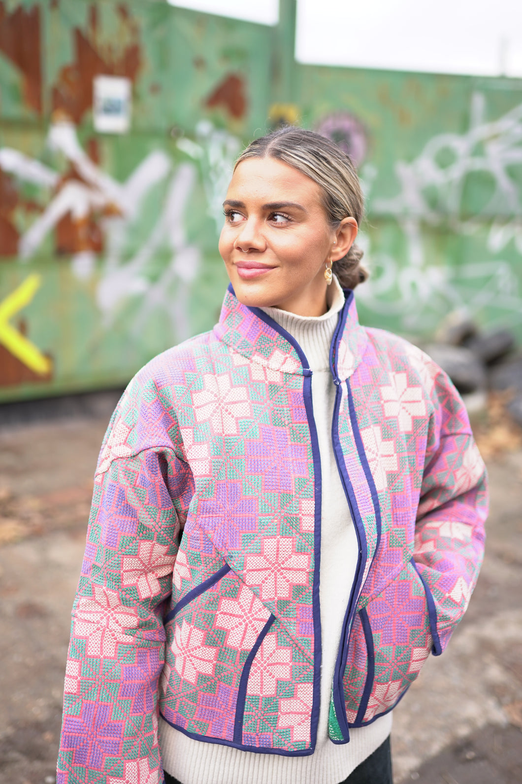 Kurze Kantha-Jacke