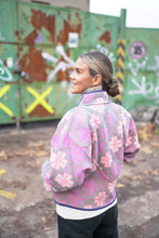 Lade das Bild in den Galerie-Viewer, Kurze Kantha-Jacke
