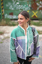 Načíst obrázek do prohlížeče Galerie, Bunda Kantha Short
