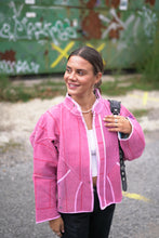 Lade das Bild in den Galerie-Viewer, Kurze Kantha-Jacke
