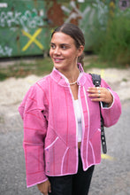 Lade das Bild in den Galerie-Viewer, Kurze Kantha-Jacke
