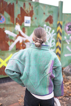 Lade das Bild in den Galerie-Viewer, Kurze Kantha-Jacke
