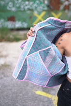 Lade das Bild in den Galerie-Viewer, Kurze Kantha-Jacke
