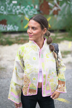 Načíst obrázek do prohlížeče Galerie, Bunda Kantha Short
