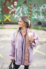 Lade das Bild in den Galerie-Viewer, Lange Kantha-Jacke
