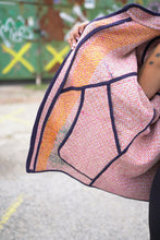 Lade das Bild in den Galerie-Viewer, Lange Kantha-Jacke
