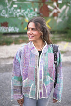 Načíst obrázek do prohlížeče Galerie, Bunda Kantha Short
