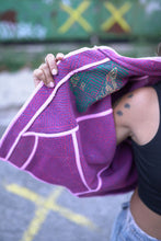 Lade das Bild in den Galerie-Viewer, Kurze Kantha-Jacke
