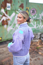Lade das Bild in den Galerie-Viewer, Kurze Kantha-Jacke
