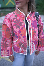 Lade das Bild in den Galerie-Viewer, Kurze Kantha-Jacke

