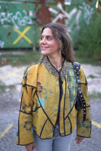 Load image into Gallery viewer, Kantha Short Jacket
