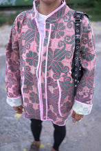 Lade das Bild in den Galerie-Viewer, Lange Kantha-Jacke
