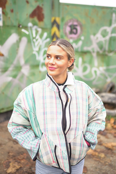 Kurze Kantha-Jacke