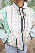 Lade das Bild in den Galerie-Viewer, Kurze Kantha-Jacke
